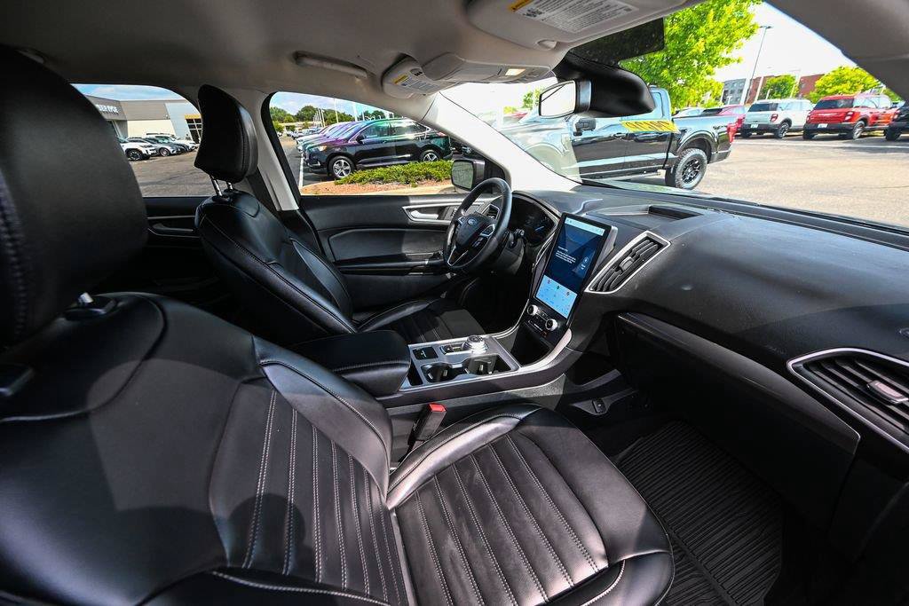 Certified 2024 Ford Edge SEL w/ Convenience Package AWD/4WD image 25
