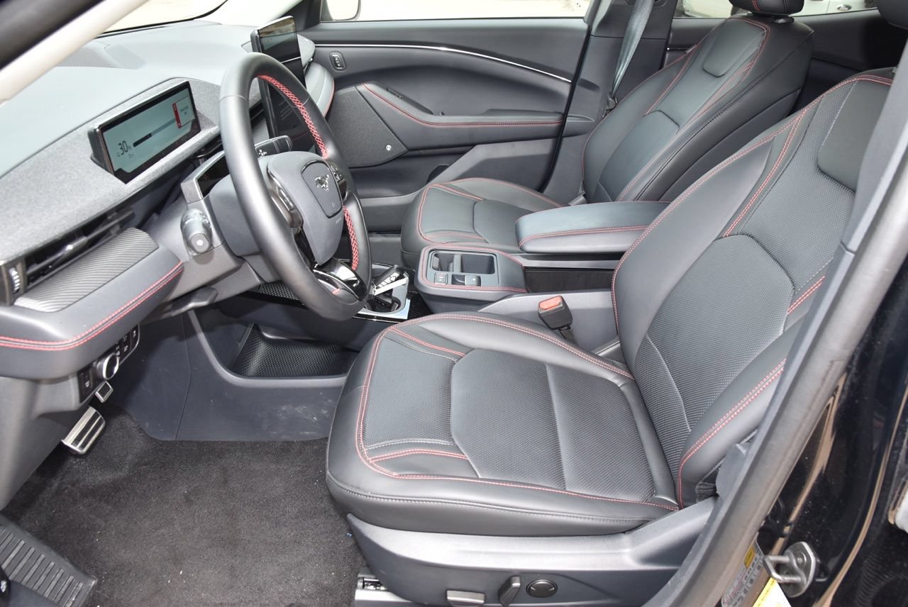 Certified 2025 Ford Mustang Mach-E Premium w/ Sport Appearance Package AWD/4WD image 10