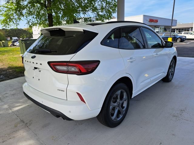 Certified 2023 Ford Escape ST-Line Select w/ Tech Pack #2 image 4