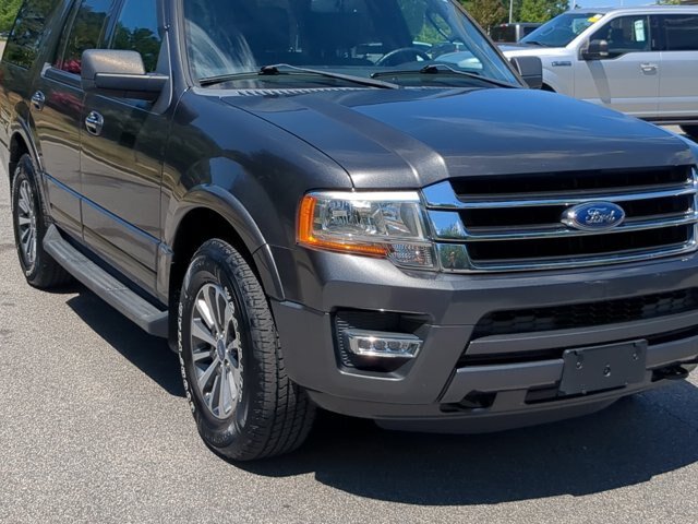 Certified 2017 Ford Expedition XLT w/ Equipment Group 202A AWD/4WD image 10