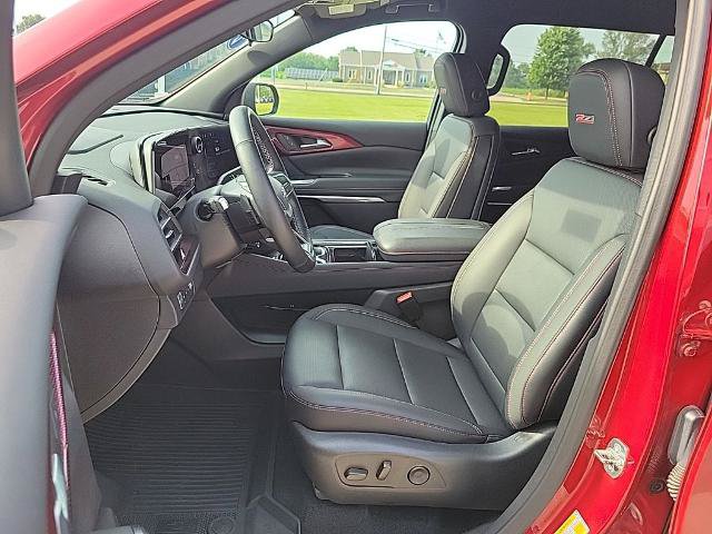 Used 2025 Chevrolet Traverse Z71 w/ Driver Confidence Package AWD/4WD image 8