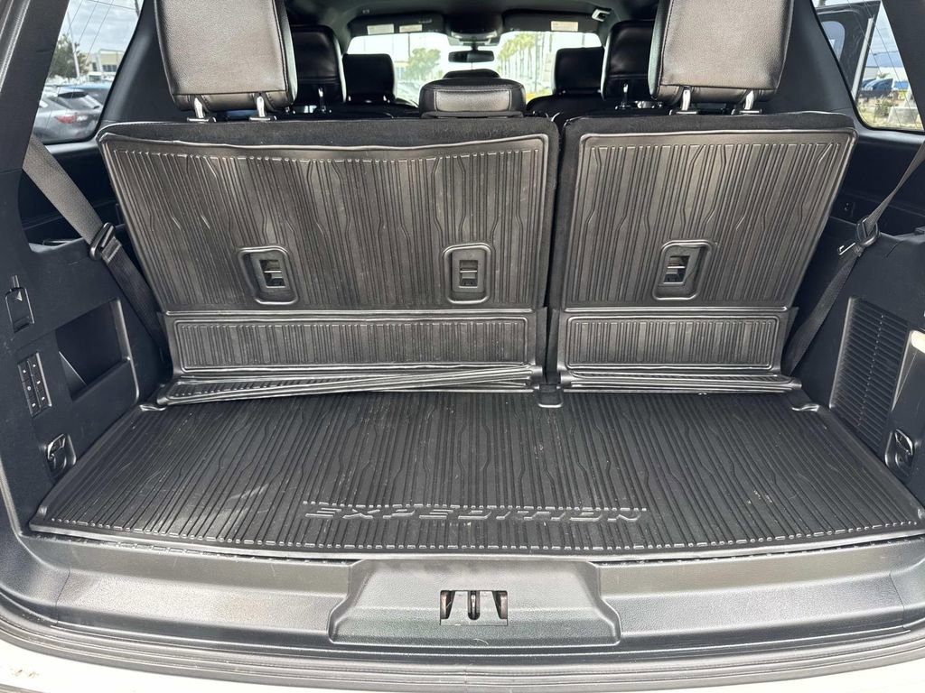 Certified 2019 Ford Expedition XLT w/ Equipment Group 202A RWD image 29