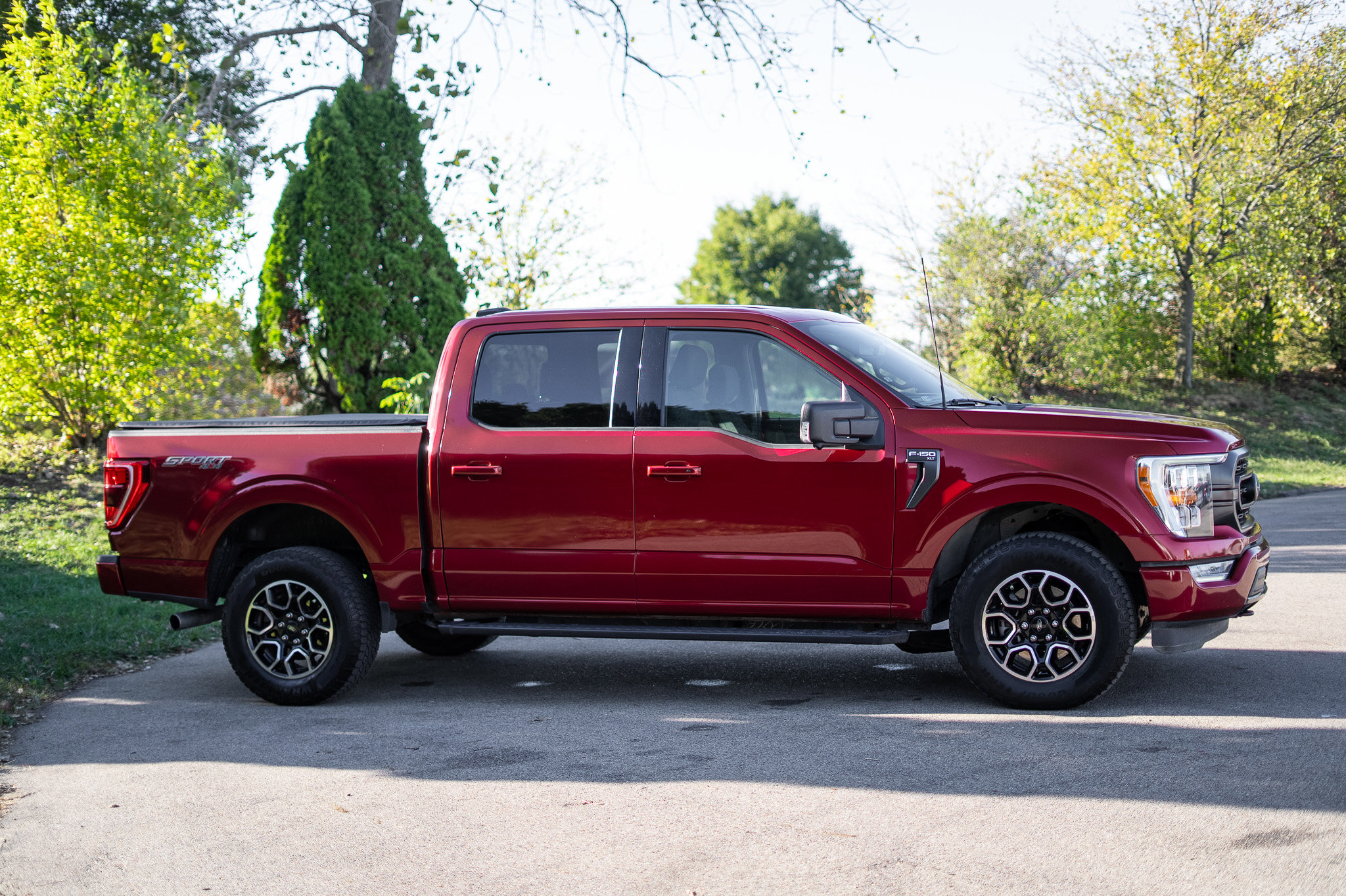 Certified 2022 Ford F150 XLT w/ Equipment Group 302A High image 4