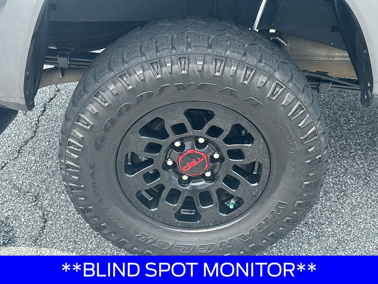 Used 2022 Toyota Tacoma TRD Sport w/ TRD Premium Sport Package RWD image 19