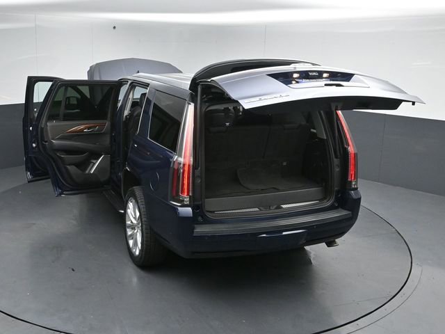 Used 2018 Cadillac Escalade Luxury AWD/4WD image 55