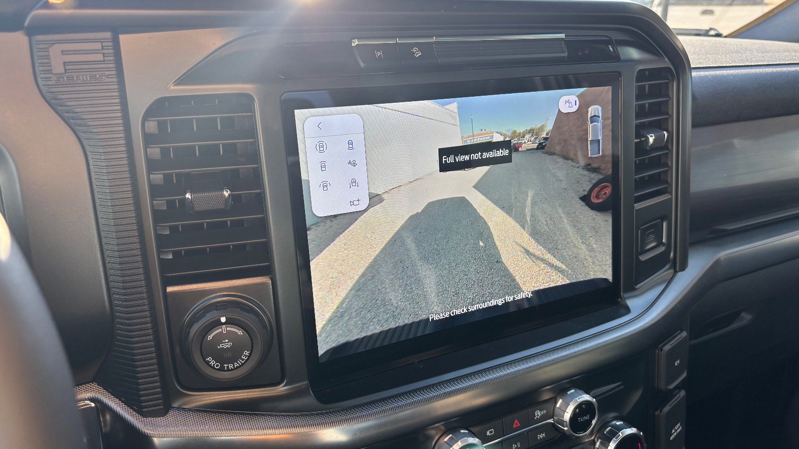 Certified 2025 Ford F150 Lariat w/ Equipment Group 502A High image 59