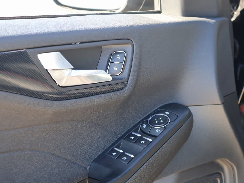 Certified 2025 Ford Escape ST-Line image 22