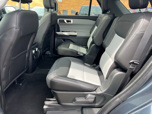 Certified 2024 Ford Explorer XLT w/ Equipment Group 202A AWD/4WD image 21