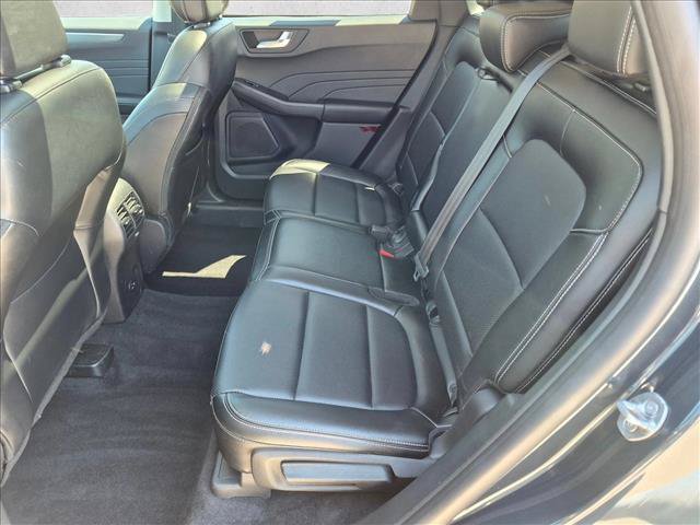 Certified 2022 Ford Escape Titanium w/ Class II Trailer Tow Package AWD/4WD image 21