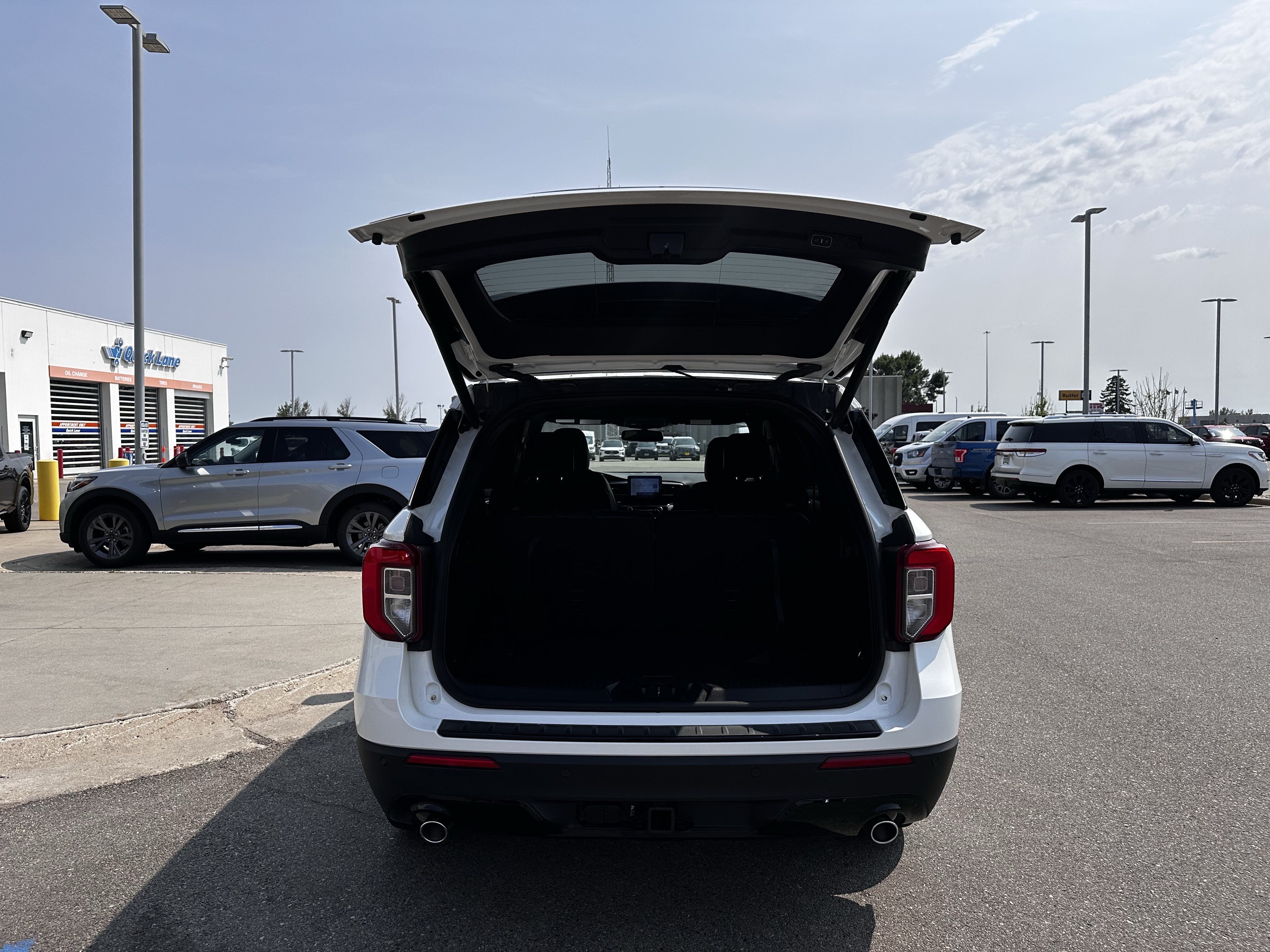 Certified 2023 Ford Explorer ST-Line w/ Class IV Trailer Tow Package AWD/4WD image 22