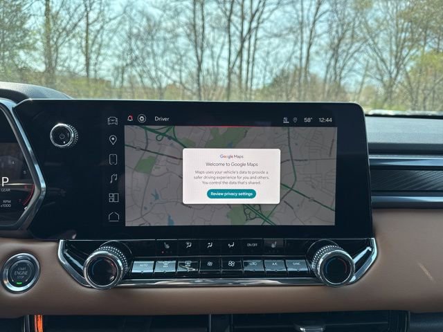 Used 2025 GMC Canyon AT4 image 16