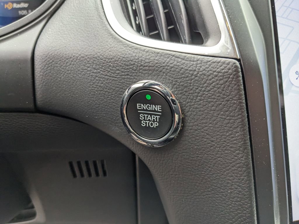 Certified 2022 Ford Edge Titanium w/ Equipment Group 301A image 23