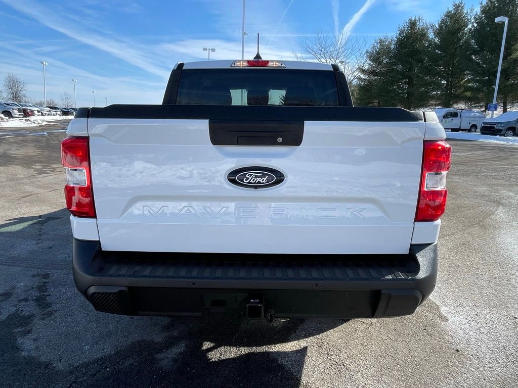 Certified 2025 Ford Maverick XL w/ Equipment Group 101A image 4