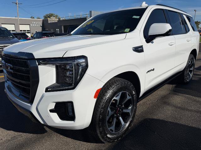 Used 2023 GMC Yukon AT4 w/ AT4 Premium Package AWD/4WD image 4