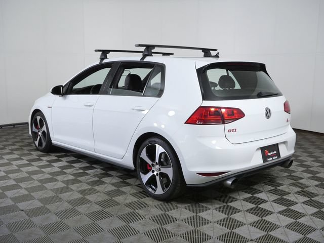 Used 2017 Volkswagen GTI SE FWD image 7
