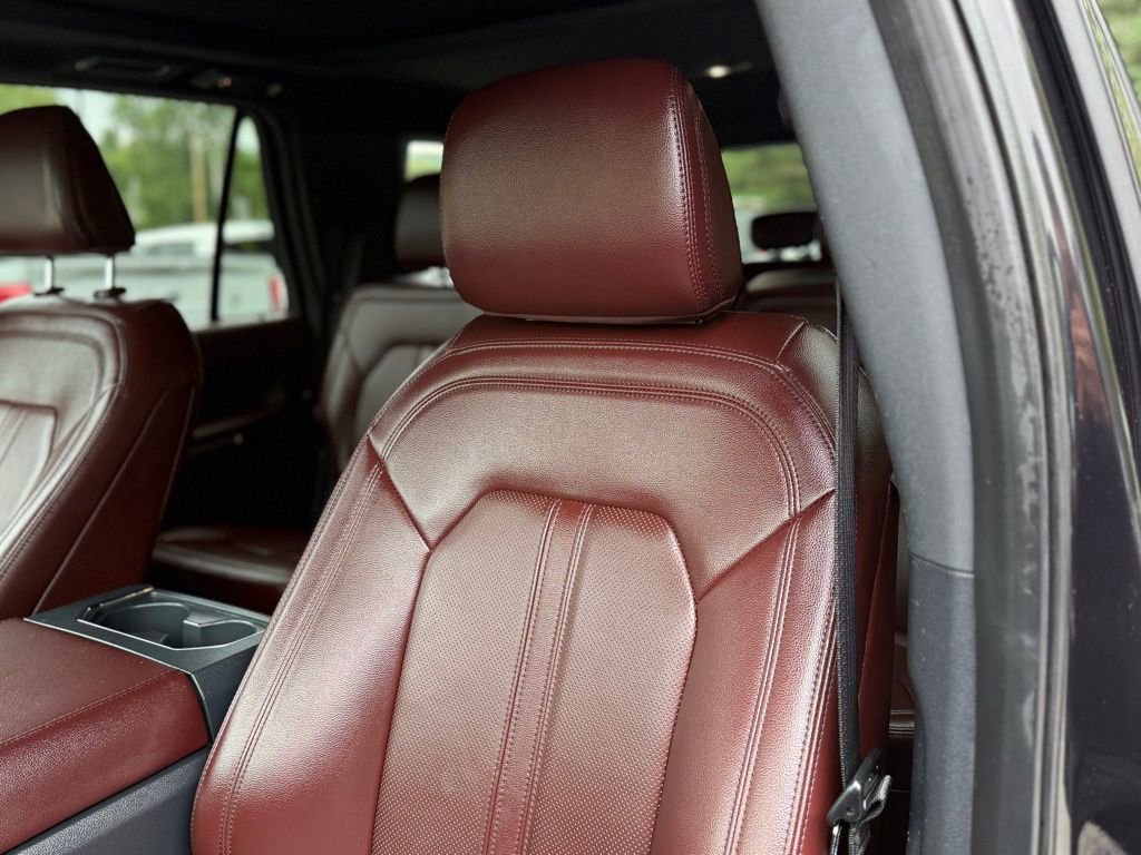Certified 2024 Ford Expedition Limited image 12