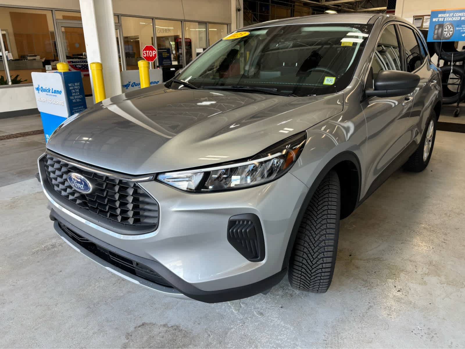 Certified 2023 Ford Escape Active AWD/4WD image 4