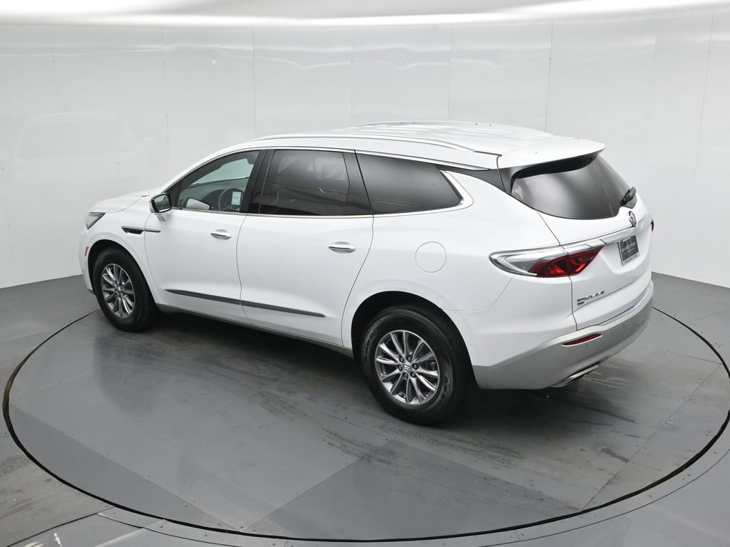 Used 2024 Buick Enclave Premium image 20