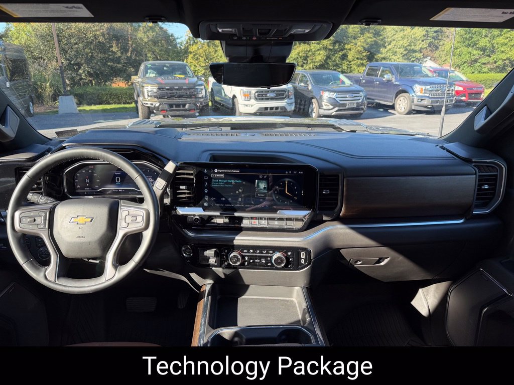 Used 2025 Chevrolet Silverado 2500 High Country w/ Technology Package AWD/4WD image 5
