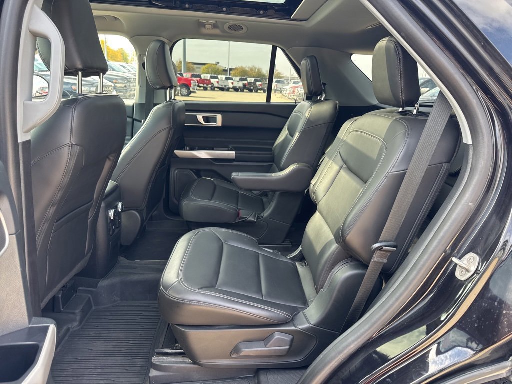 Certified 2022 Ford Explorer XLT w/ Equipment Group 202A image 26