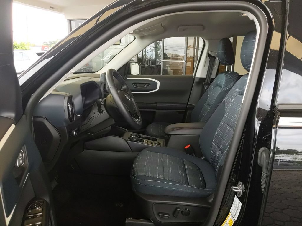 Certified 2024 Ford Bronco Sport Heritage w/ Heritage Convenience Package AWD/4WD image 11