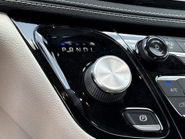 Used 2021 Chrysler Pacifica Touring-L w/ Premium & Safety Sphere Group image 43