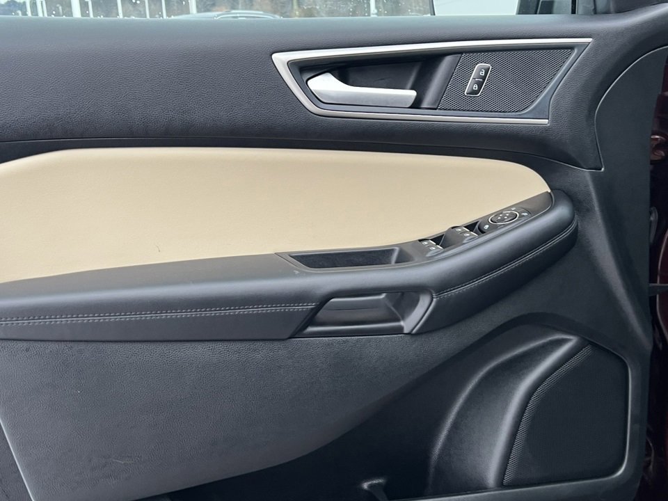 Certified 2024 Ford Edge SEL w/ Convenience Package image 18