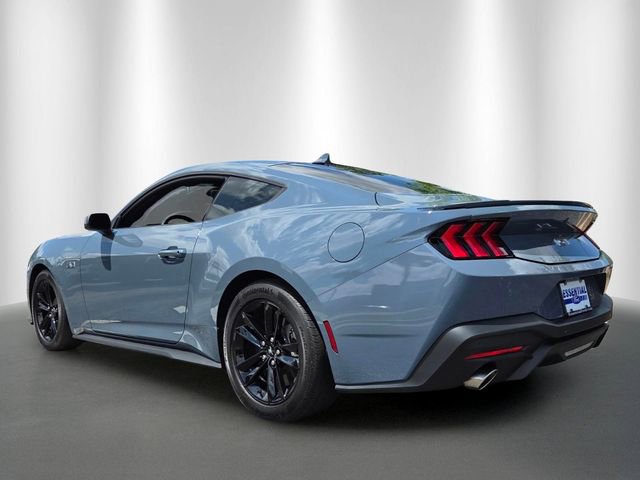 Certified 2025 Ford Mustang GT RWD image 3