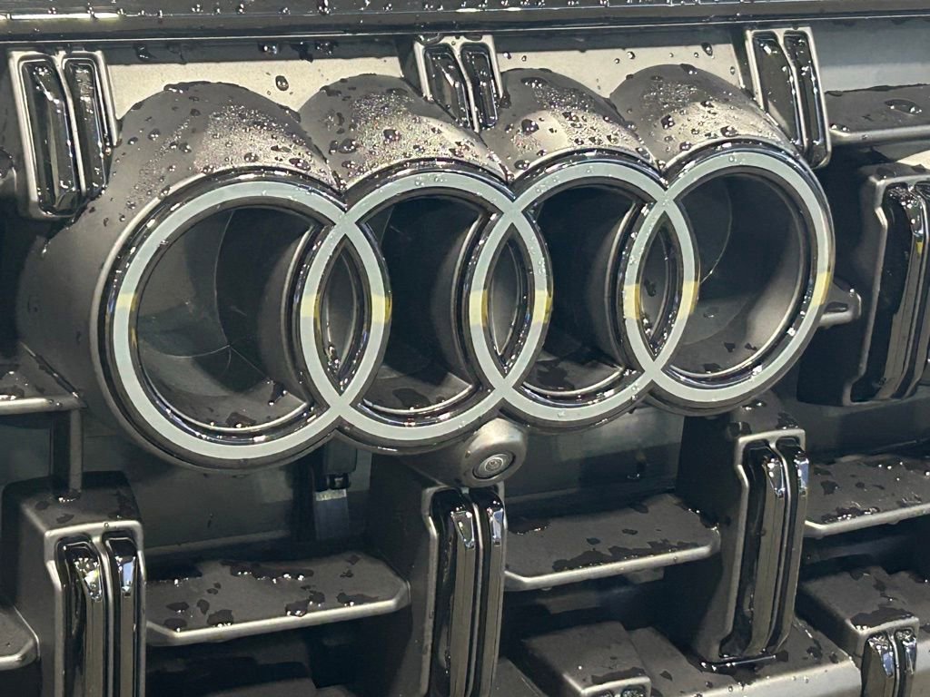 Used 2025 Audi Q7 2.0T Premium Plus w/ Premium Plus Package image 18