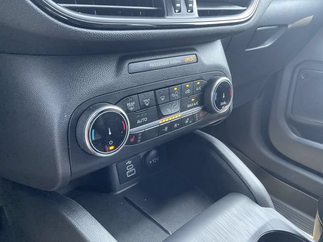 Certified 2024 Ford Escape ST-Line AWD/4WD image 19