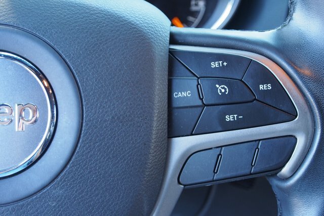 Used 2021 Jeep Grand Cherokee Laredo RWD image 23