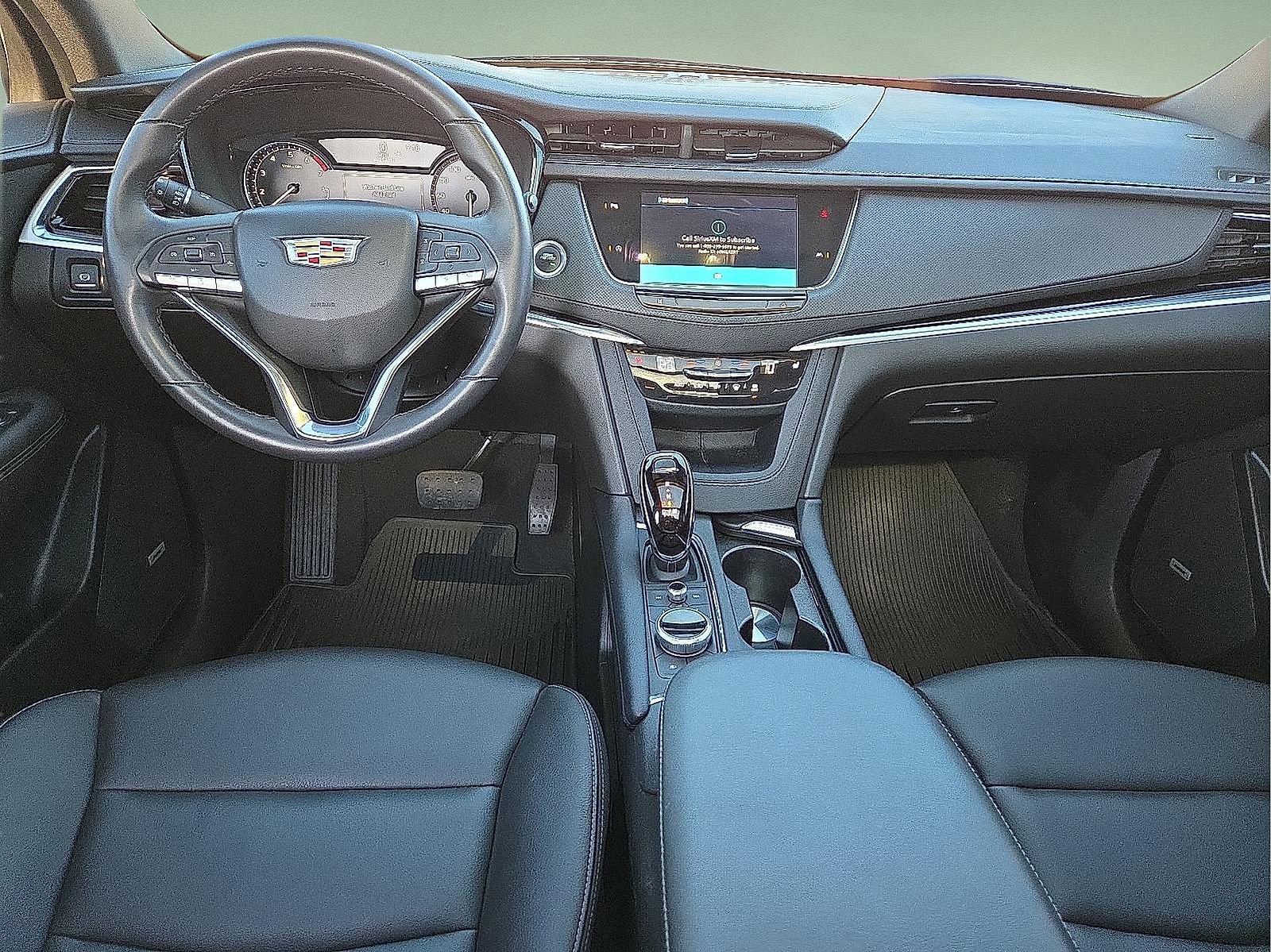 Used 2024 Cadillac XT6 Luxury image 12