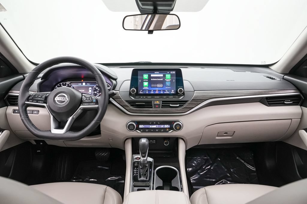 Used 2021 Nissan Altima 2.5 SL FWD image 14
