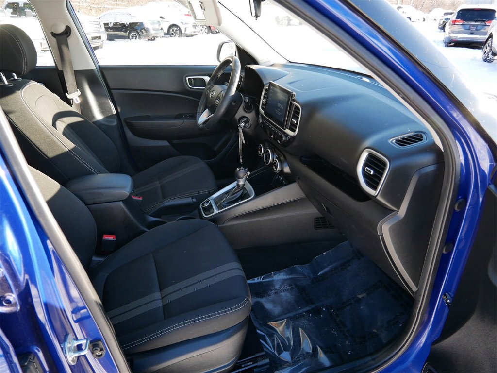Used 2022 Hyundai Venue SEL image 8