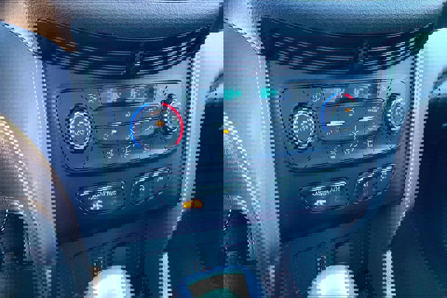 Certified 2017 Ford Escape SE image 29