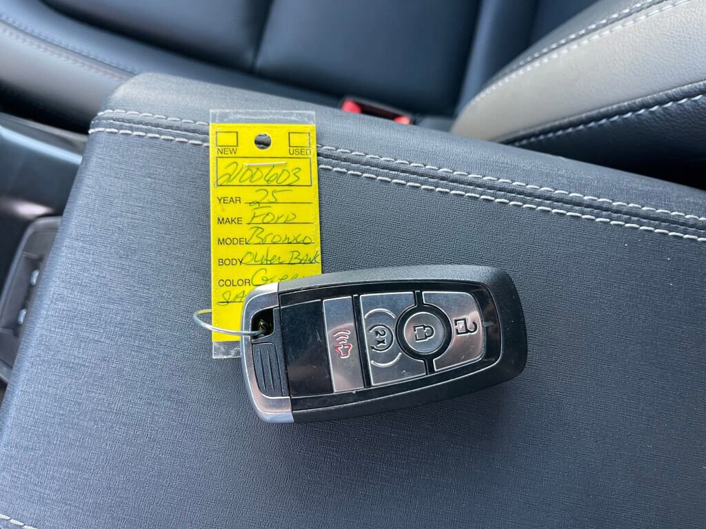 Certified 2025 Ford Bronco Outer Banks image 11