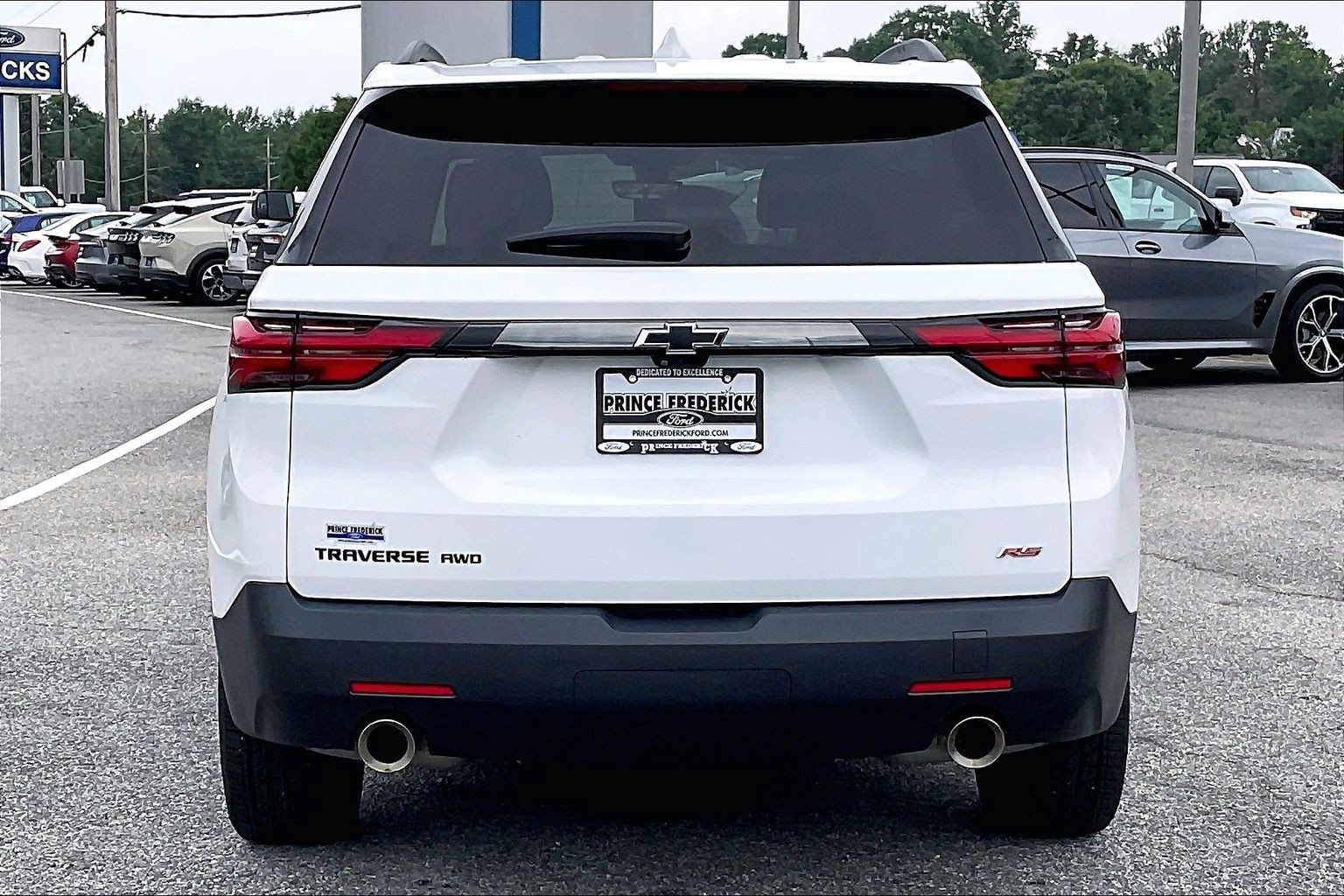Used 2023 Chevrolet Traverse RS AWD/4WD image 4