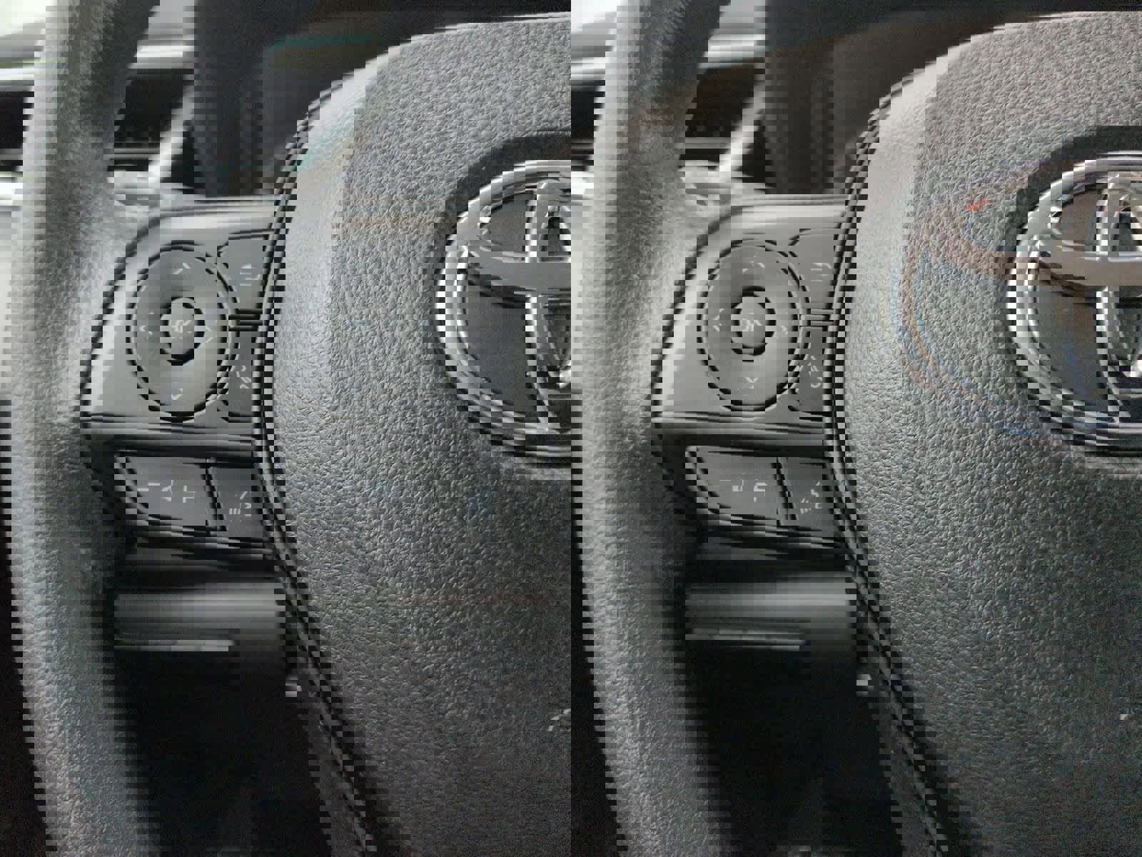 Used 2023 Toyota Corolla LE image 24