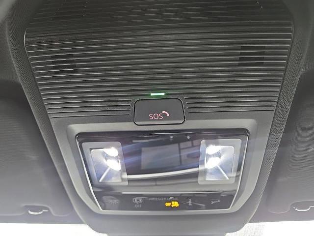 Used 2024 Volkswagen Atlas Cross Sport SE image 34