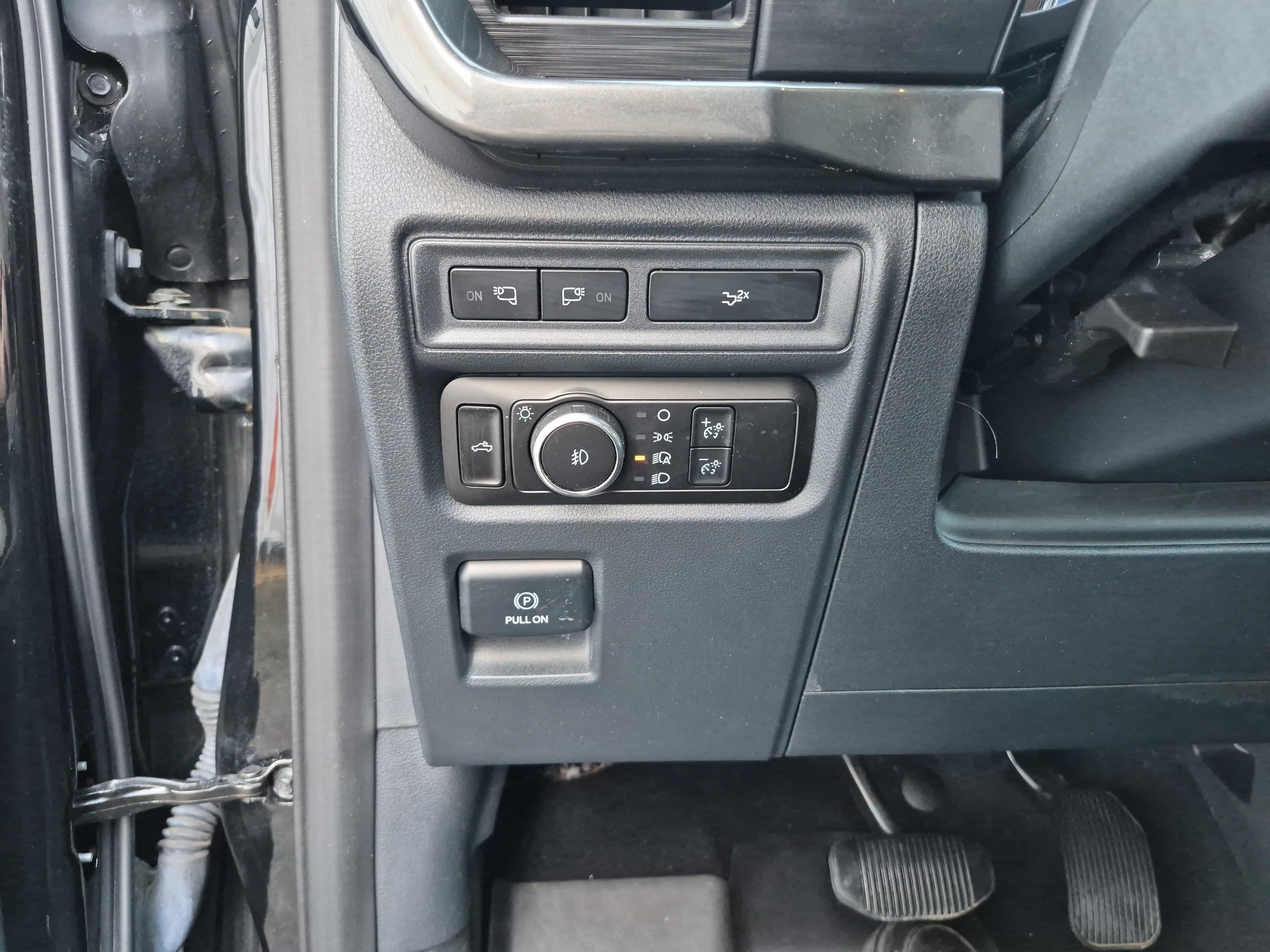 Certified 2023 Ford F150 XLT w/ Equipment Group 302A High image 21