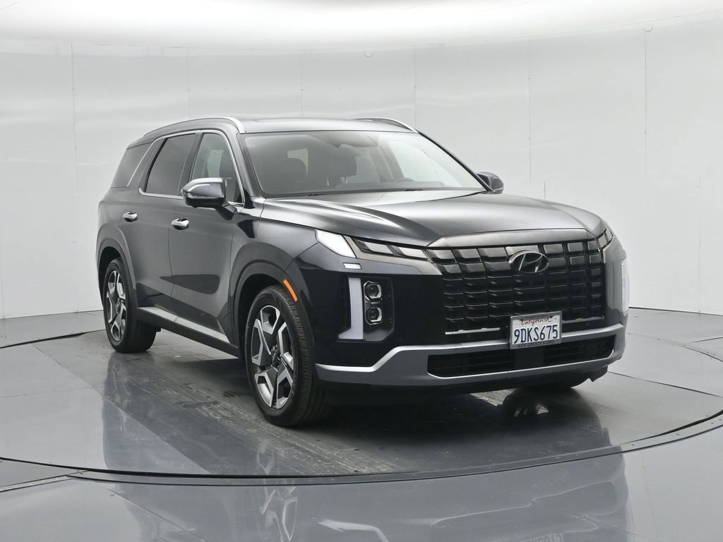 Used 2023 Hyundai Palisade Limited w/ Cargo Package image 59