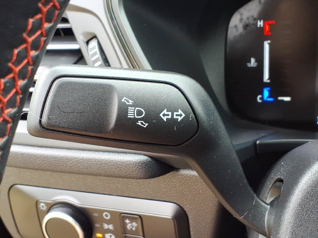 Certified 2025 Ford Escape ST-Line AWD/4WD image 27