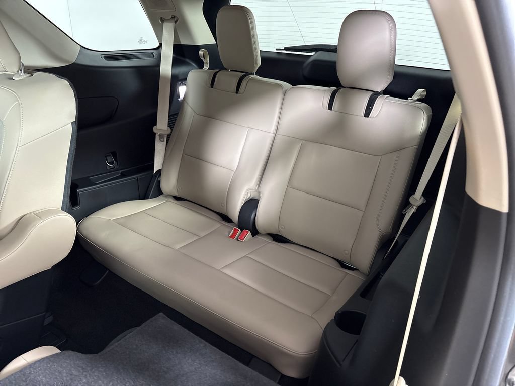 Certified 2020 Ford Explorer Limited RWD image 32