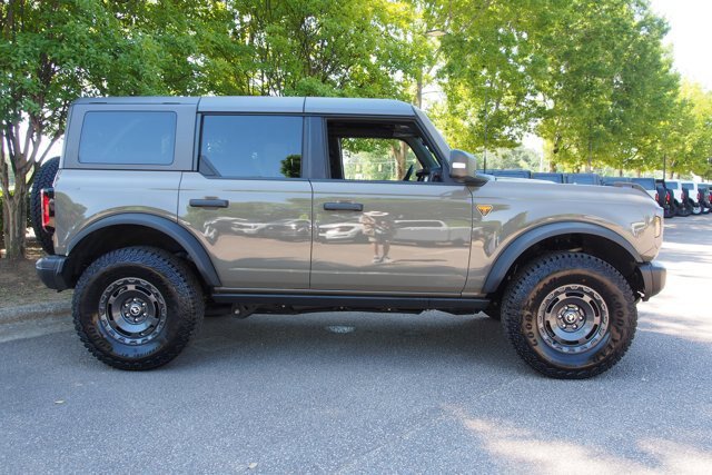 Certified 2025 Ford Bronco Badlands AWD/4WD image 8