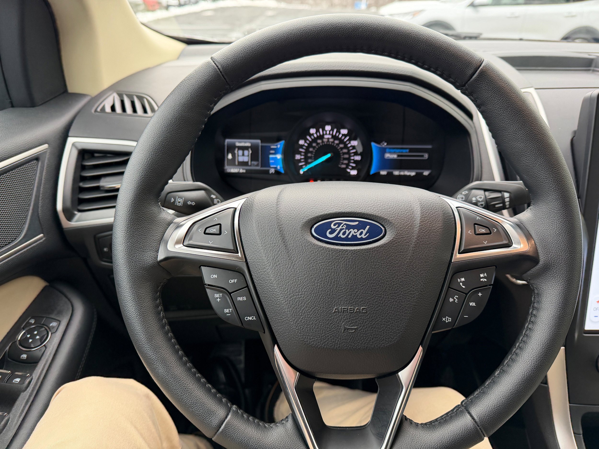 Certified 2024 Ford Edge SEL w/ Convenience Package AWD/4WD image 13