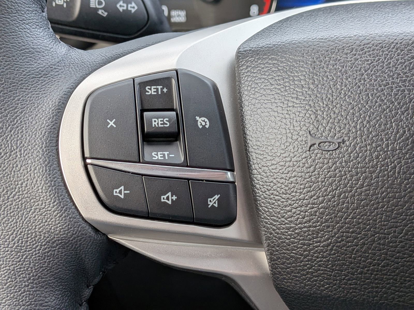 Certified 2023 Ford Explorer XLT w/ Equipment Group 202A image 28