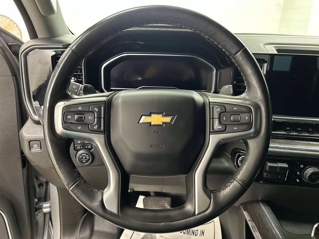 Used 2024 Chevrolet Silverado 1500 LTZ w/ LTZ Premium Package AWD/4WD image 16