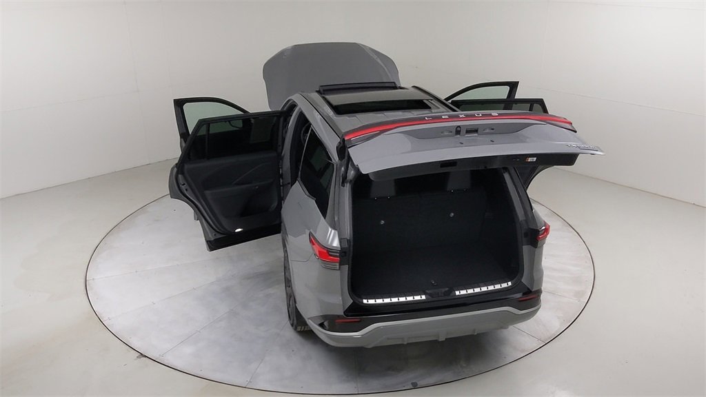 Used 2024 Lexus TX 500h AWD w/ Technology Package image 53