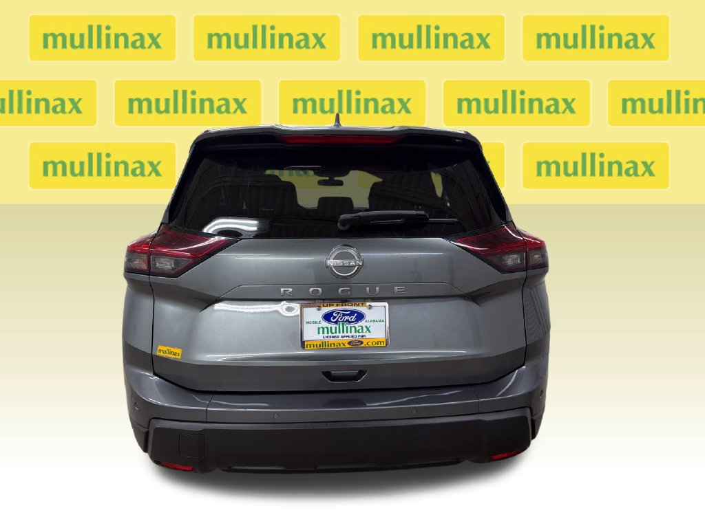 Used 2025 Nissan Rogue SV FWD image 9