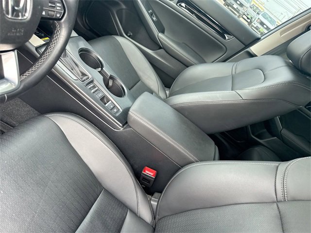 Used 2024 Honda Civic Touring image 28